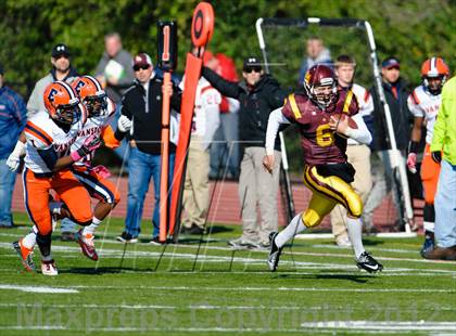 Thumbnail 2 in Evanston v Loyola Academy (IHSA Class 8A Playoffs) photogallery.