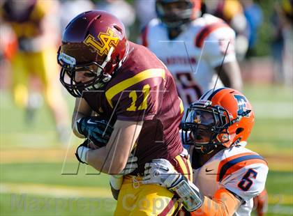 Thumbnail 3 in Evanston v Loyola Academy (IHSA Class 8A Playoffs) photogallery.
