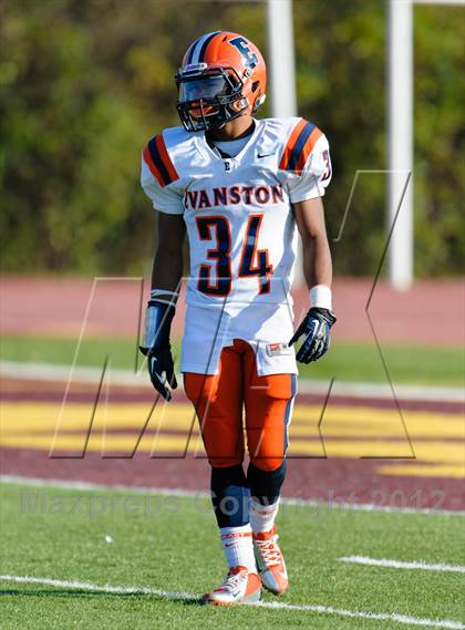 Thumbnail 1 in Evanston v Loyola Academy (IHSA Class 8A Playoffs) photogallery.