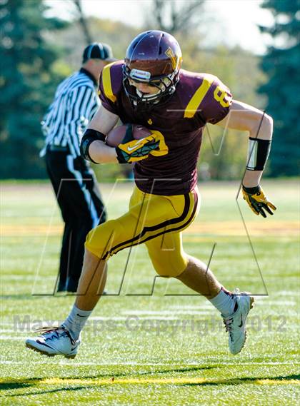 Thumbnail 1 in Evanston v Loyola Academy (IHSA Class 8A Playoffs) photogallery.