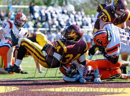 Thumbnail 3 in Evanston v Loyola Academy (IHSA Class 8A Playoffs) photogallery.