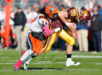 Thumbnail 3 in Evanston v Loyola Academy (IHSA Class 8A Playoffs) photogallery.