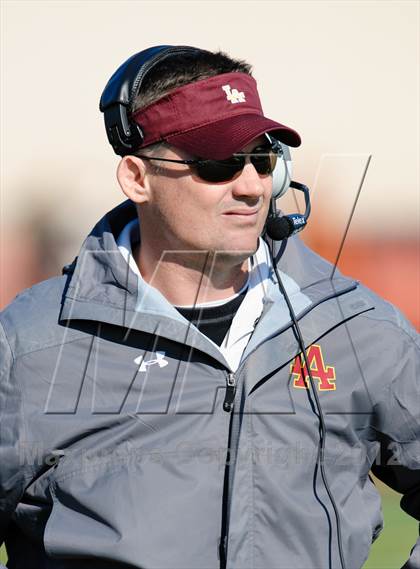 Thumbnail 2 in Evanston v Loyola Academy (IHSA Class 8A Playoffs) photogallery.