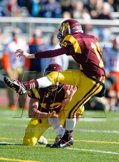 Thumbnail 2 in Evanston v Loyola Academy (IHSA Class 8A Playoffs) photogallery.