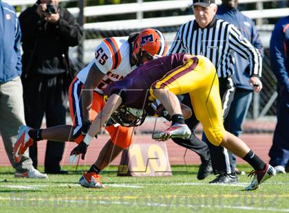 Thumbnail 1 in Evanston v Loyola Academy (IHSA Class 8A Playoffs) photogallery.