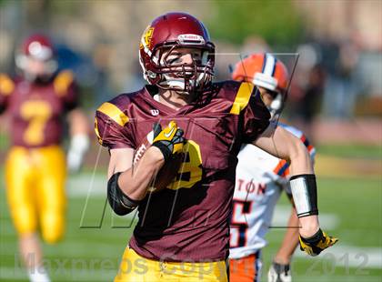 Thumbnail 2 in Evanston v Loyola Academy (IHSA Class 8A Playoffs) photogallery.