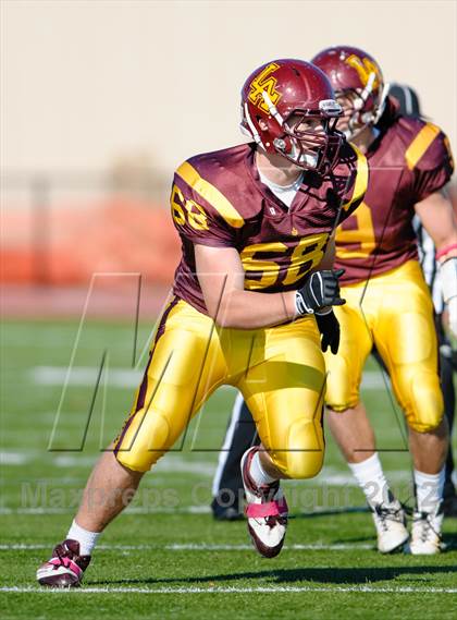 Thumbnail 2 in Evanston v Loyola Academy (IHSA Class 8A Playoffs) photogallery.
