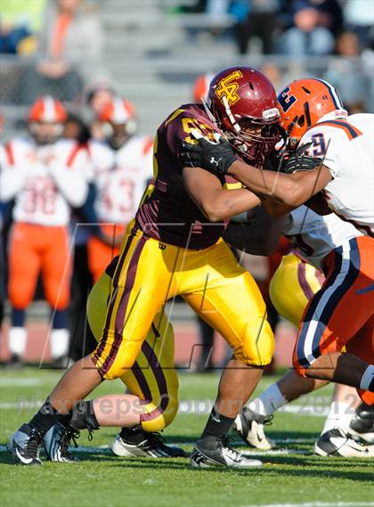 Thumbnail 2 in Evanston v Loyola Academy (IHSA Class 8A Playoffs) photogallery.
