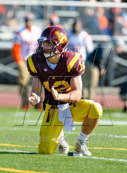 Thumbnail 1 in Evanston v Loyola Academy (IHSA Class 8A Playoffs) photogallery.