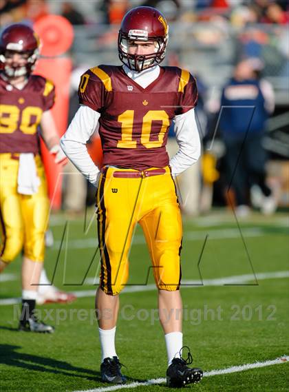 Thumbnail 1 in Evanston v Loyola Academy (IHSA Class 8A Playoffs) photogallery.