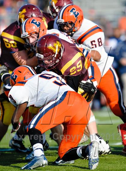 Thumbnail 3 in Evanston v Loyola Academy (IHSA Class 8A Playoffs) photogallery.