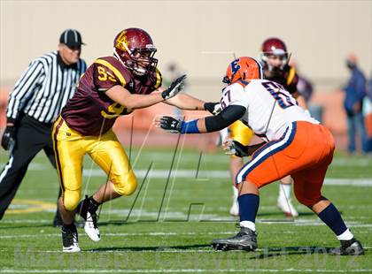 Thumbnail 3 in Evanston v Loyola Academy (IHSA Class 8A Playoffs) photogallery.