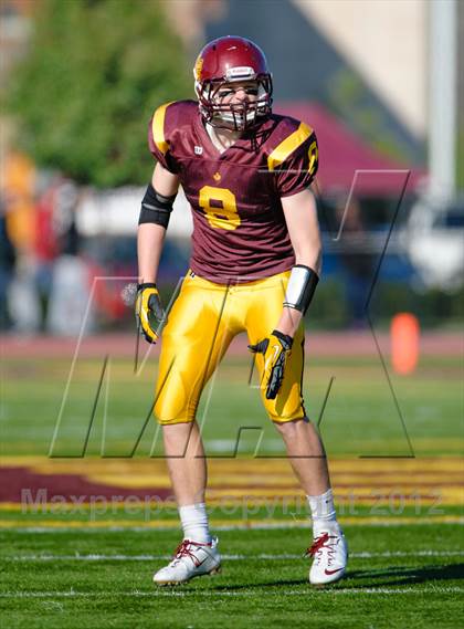 Thumbnail 2 in Evanston v Loyola Academy (IHSA Class 8A Playoffs) photogallery.