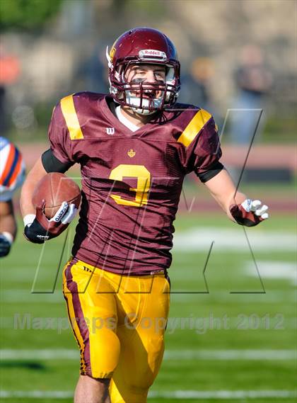 Thumbnail 2 in Evanston v Loyola Academy (IHSA Class 8A Playoffs) photogallery.