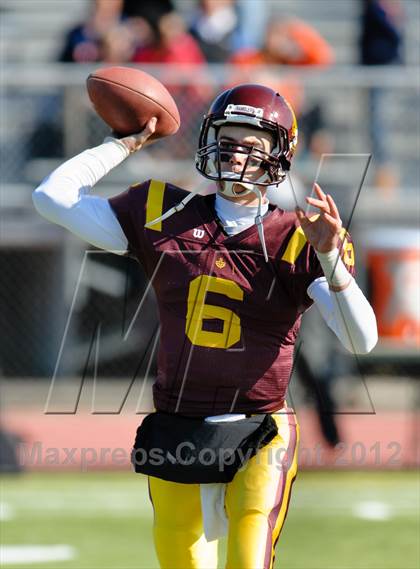 Thumbnail 2 in Evanston v Loyola Academy (IHSA Class 8A Playoffs) photogallery.