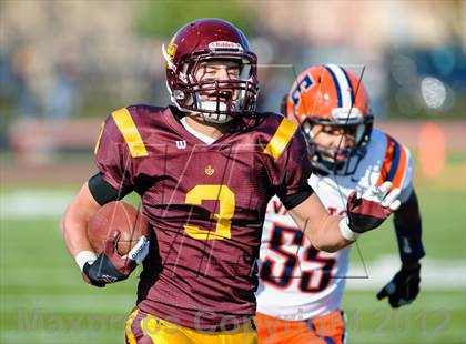 Thumbnail 1 in Evanston v Loyola Academy (IHSA Class 8A Playoffs) photogallery.