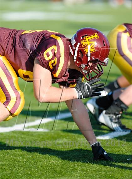 Thumbnail 1 in Evanston v Loyola Academy (IHSA Class 8A Playoffs) photogallery.