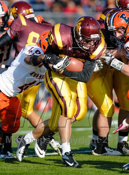 Thumbnail 2 in Evanston v Loyola Academy (IHSA Class 8A Playoffs) photogallery.