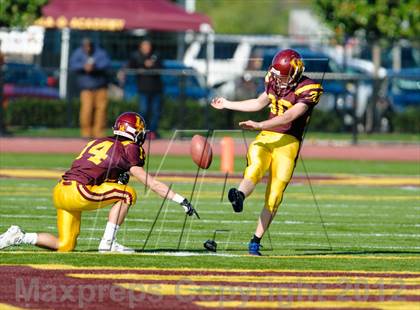 Thumbnail 1 in Evanston v Loyola Academy (IHSA Class 8A Playoffs) photogallery.
