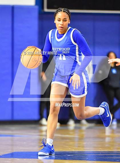 Thumbnail 2 in Crestwood Prep (North York, Ontario) v IMG Academy (IMG Ascender Classic) photogallery.