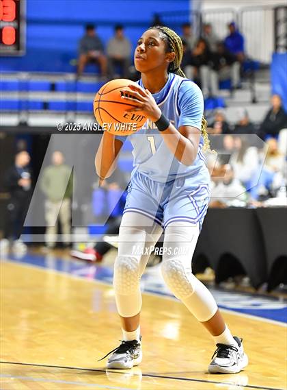 Thumbnail 1 in Crestwood Prep (North York, Ontario) v IMG Academy (IMG Ascender Classic) photogallery.