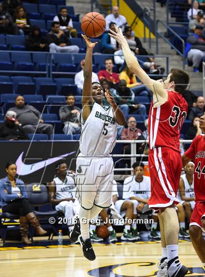 Thumbnail 3 in El Cerrito vs. Albany Academy for Boys (MaxPreps MLK Classic) photogallery.