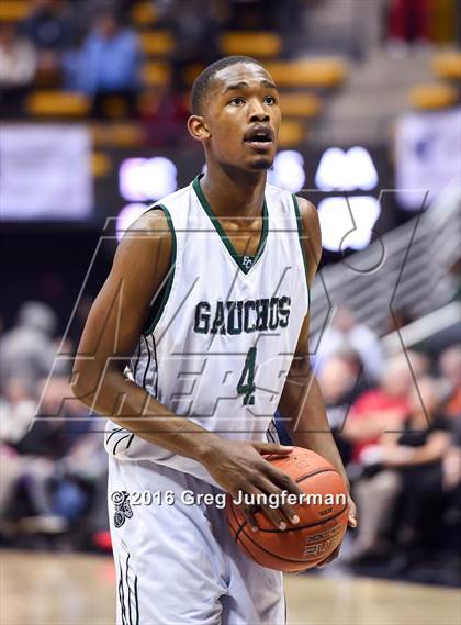 Thumbnail 1 in El Cerrito vs. Albany Academy for Boys (MaxPreps MLK Classic) photogallery.