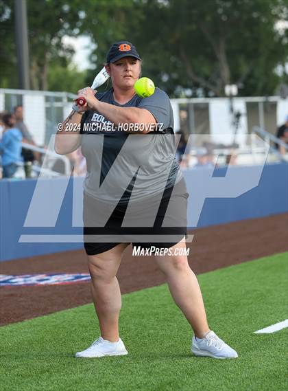 Thumbnail 1 in Sachse vs. Rockwall (UIL 6A Softball Bi-District) photogallery.