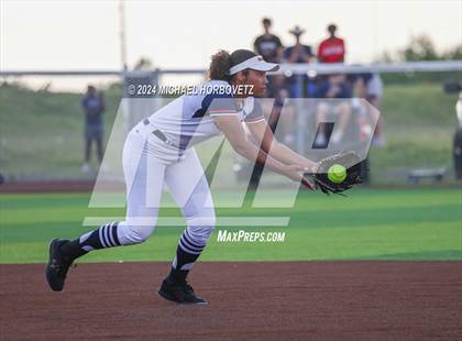 Thumbnail 1 in Sachse vs. Rockwall (UIL 6A Softball Bi-District) photogallery.