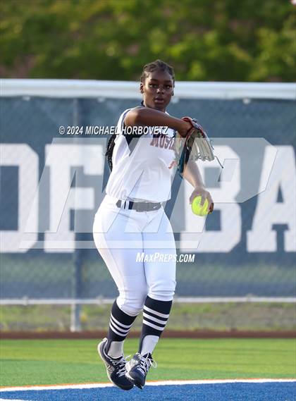 Thumbnail 2 in Sachse vs. Rockwall (UIL 6A Softball Bi-District) photogallery.