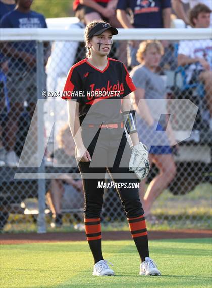 Thumbnail 1 in Sachse vs. Rockwall (UIL 6A Softball Bi-District) photogallery.