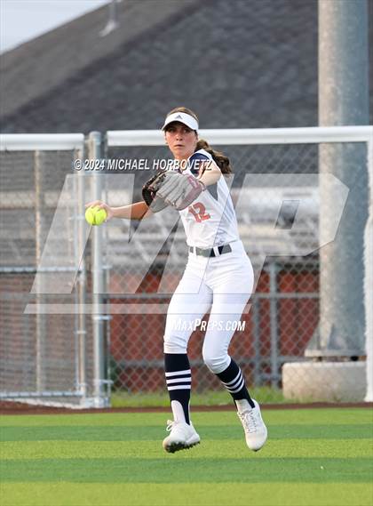 Thumbnail 1 in Sachse vs. Rockwall (UIL 6A Softball Bi-District) photogallery.