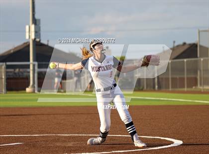 Thumbnail 1 in Sachse vs. Rockwall (UIL 6A Softball Bi-District) photogallery.