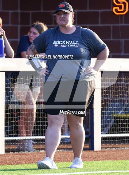 Thumbnail 1 in Sachse vs. Rockwall (UIL 6A Softball Bi-District) photogallery.