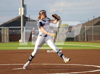 Thumbnail 3 in Sachse vs. Rockwall (UIL 6A Softball Bi-District) photogallery.