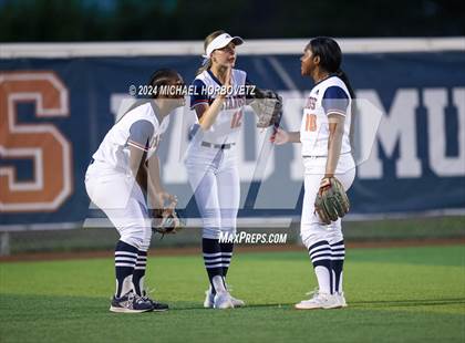 Thumbnail 2 in Sachse vs. Rockwall (UIL 6A Softball Bi-District) photogallery.