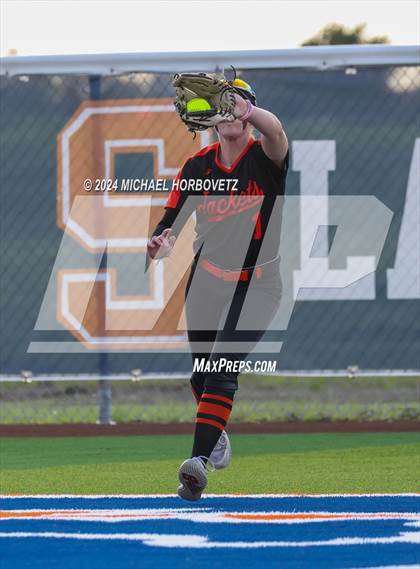 Thumbnail 1 in Sachse vs. Rockwall (UIL 6A Softball Bi-District) photogallery.