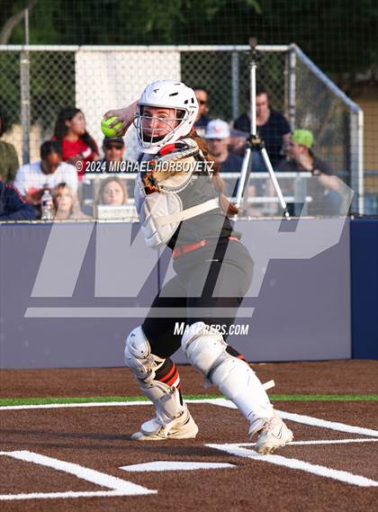 Thumbnail 3 in Sachse vs. Rockwall (UIL 6A Softball Bi-District) photogallery.