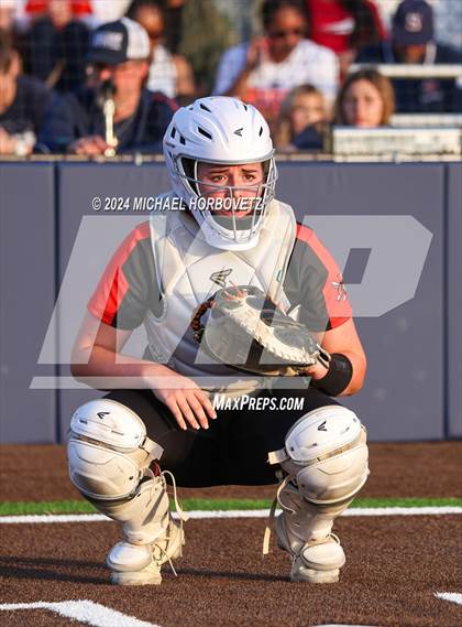 Thumbnail 2 in Sachse vs. Rockwall (UIL 6A Softball Bi-District) photogallery.