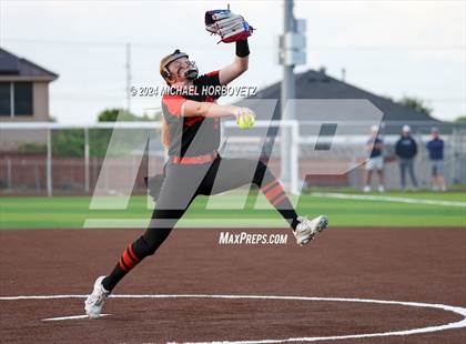 Thumbnail 1 in Sachse vs. Rockwall (UIL 6A Softball Bi-District) photogallery.