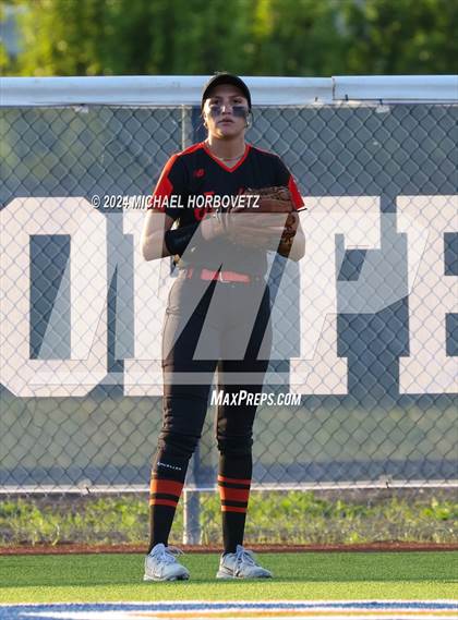 Thumbnail 2 in Sachse vs. Rockwall (UIL 6A Softball Bi-District) photogallery.