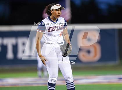 Thumbnail 1 in Sachse vs. Rockwall (UIL 6A Softball Bi-District) photogallery.