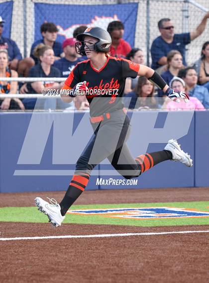 Thumbnail 3 in Sachse vs. Rockwall (UIL 6A Softball Bi-District) photogallery.
