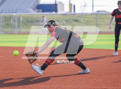 Thumbnail 2 in Sachse vs. Rockwall (UIL 6A Softball Bi-District) photogallery.