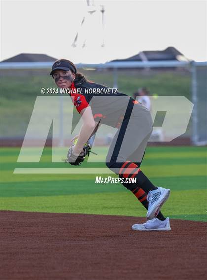 Thumbnail 3 in Sachse vs. Rockwall (UIL 6A Softball Bi-District) photogallery.