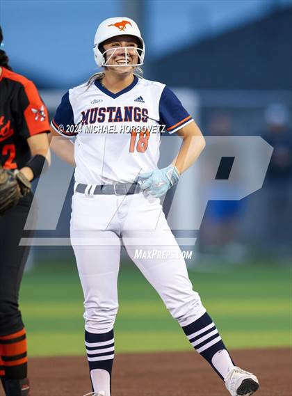 Thumbnail 3 in Sachse vs. Rockwall (UIL 6A Softball Bi-District) photogallery.
