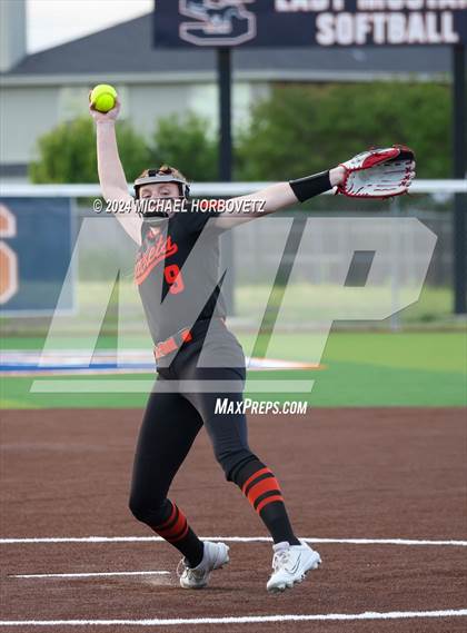 Thumbnail 1 in Sachse vs. Rockwall (UIL 6A Softball Bi-District) photogallery.