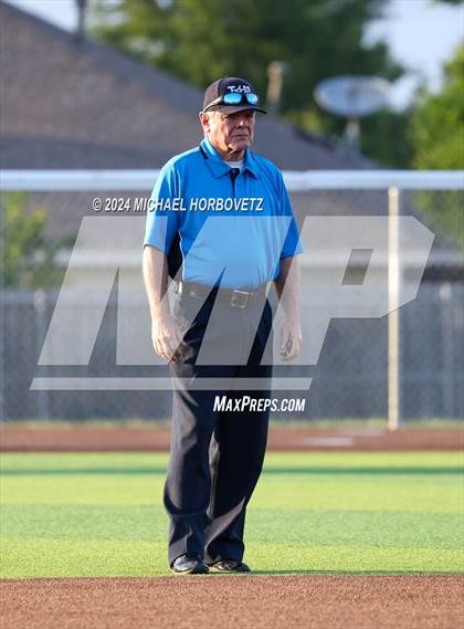 Thumbnail 1 in Sachse vs. Rockwall (UIL 6A Softball Bi-District) photogallery.