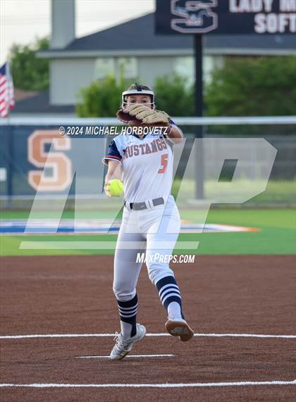 Thumbnail 3 in Sachse vs. Rockwall (UIL 6A Softball Bi-District) photogallery.