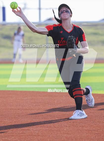 Thumbnail 1 in Sachse vs. Rockwall (UIL 6A Softball Bi-District) photogallery.